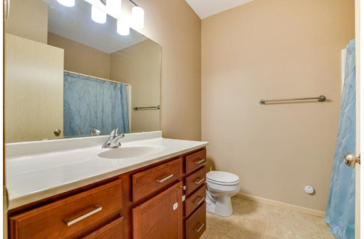 3848 Maple Grove Dr 313, Madison, WI 53719