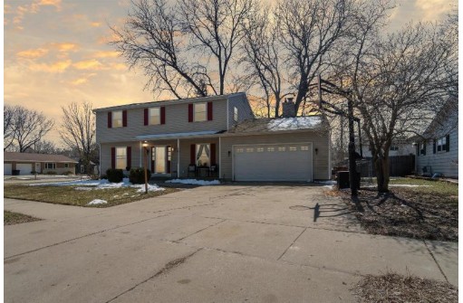 2428 Lombard Ave, Janesville, WI 53545