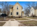 933 10th St, Beloit, WI 53511