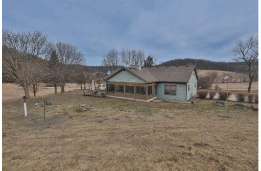 22537 Bell Hollow Ln, Richland Center, WI 53581