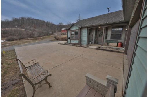 22537 Bell Hollow Ln, Richland Center, WI 53581