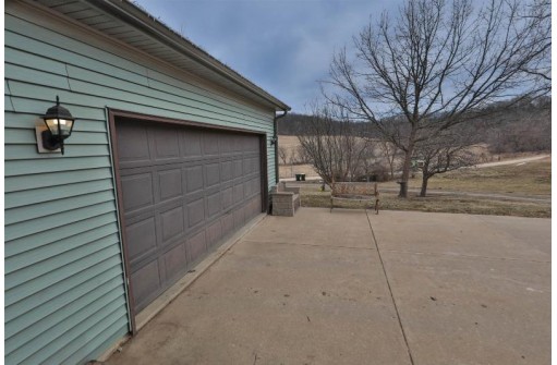 22537 Bell Hollow Ln, Richland Center, WI 53581