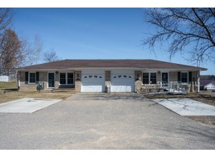 107 AND 109 Carroll St Elroy, WI 53929