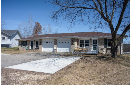 107 AND 109 Carroll St, Elroy, WI 53929