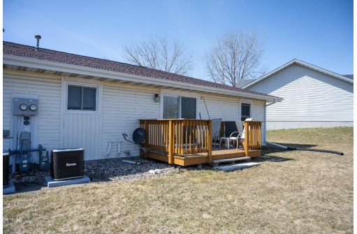 107 AND 109 Carroll St, Elroy, WI 53929