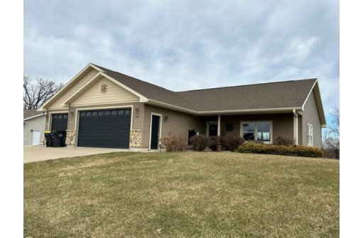 520 Alyssa St, Tomah, WI 54660