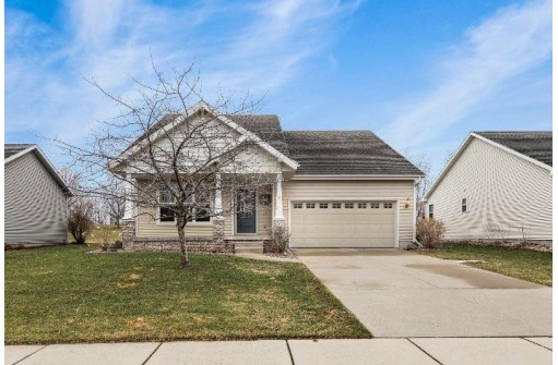 7235 Arctic Fox Dr, Madison, WI 53719