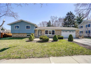 5317 Chinook Lane Madison, WI 53704-1011