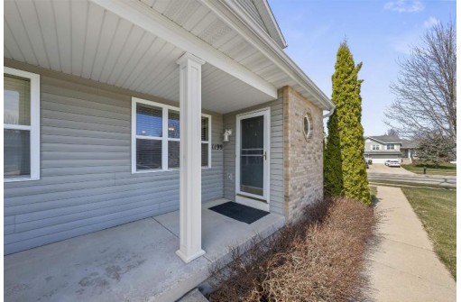 1199 St Albert The Great Ct, Sun Prairie, WI 53590