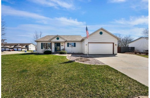 116 Belle Ave, Belleville, WI 53508