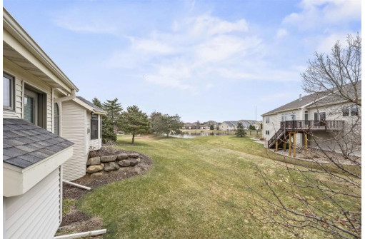 922 Winding Way, Middleton, WI 53562