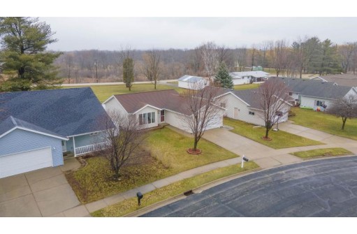 150 Bindl Dr, Reedsburg, WI 53959