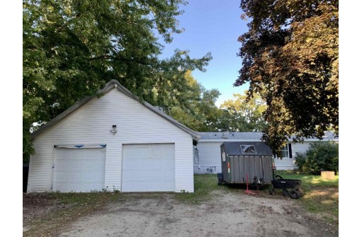 N8232 Stoney Point Rd, Beaver Dam, WI 53916