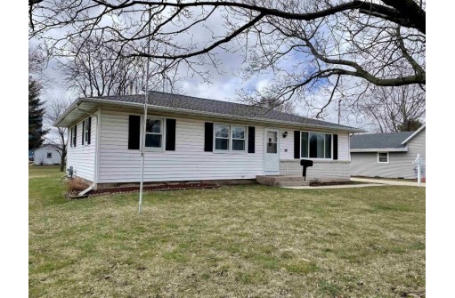 1503 W 6th Ave, Brodhead, WI 53520