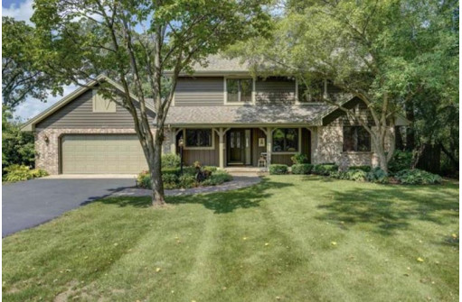 2079 Skyline Dr, Stoughton, WI 53589