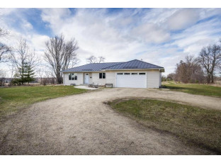 4834 W Rockport Rd Janesville, WI 53548