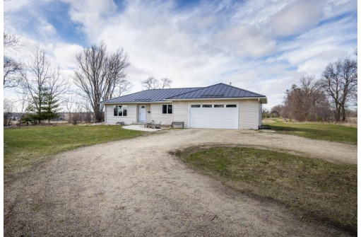 4834 W Rockport Rd, Janesville, WI 53548