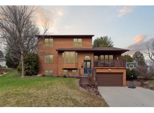 9 Woodglen Ct Madison, WI 53716