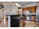 614 W Doty St 402, Madison, WI 53703