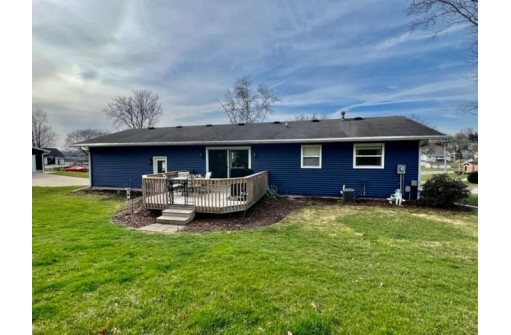 518 2nd Ave, New Glarus, WI 53574