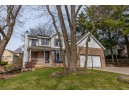 922 S Holt Cir, Madison, WI 53719