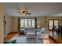 922 S Holt Cir, Madison, WI 53719