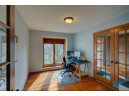 922 S Holt Cir, Madison, WI 53719