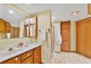 2 Maple Wood Ln 26, Madison, WI 53704