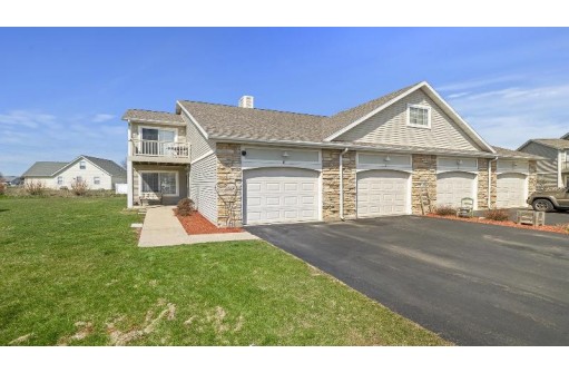 2243 Tallgrass Ct 7, Beloit, WI 53511