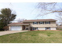 3511 Greendale Ct, Janesville, WI 53546