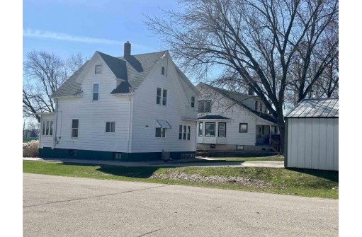 712 Main St, Clyman, WI 53016