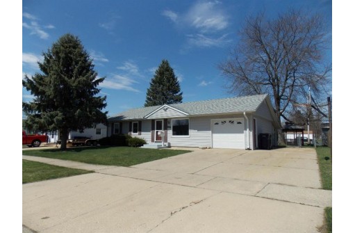 522 Muir St, Janesville, WI 53546