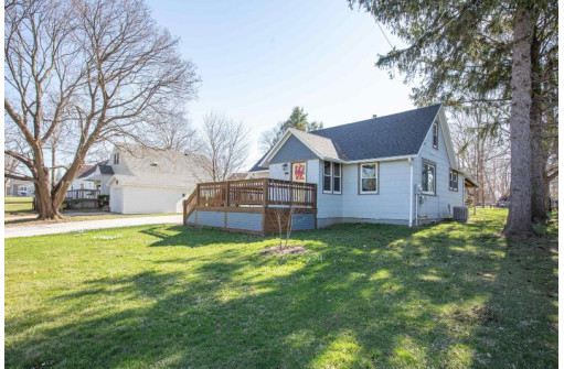 455 Lutheran St, Platteville, WI 53818