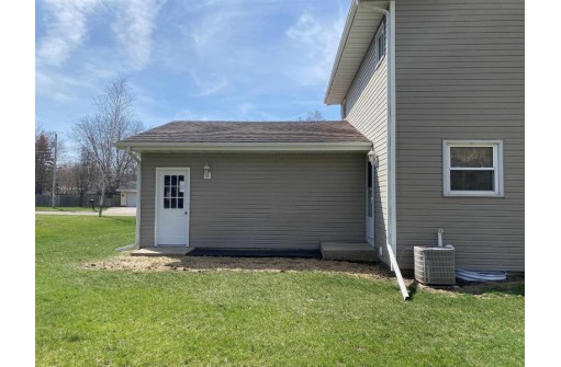 725 Jeannie Ln, Beloit, WI 53511