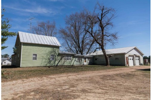 N8489 5th Road, Westfield, WI 53964