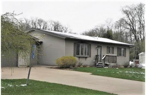 22012 Elizabeth St, Muscoda, WI 53573