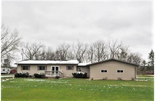 22012 Elizabeth St, Muscoda, WI 53573