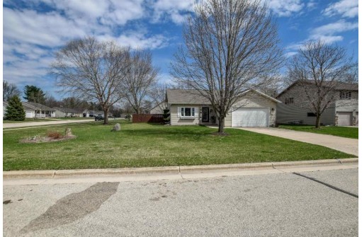 202 Schneider St, Pardeeville, WI 53954