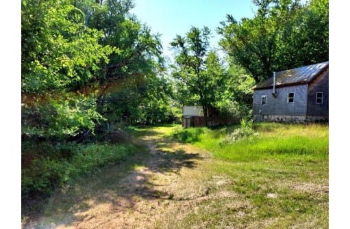 N6081 8th Dr, Westfield, WI 53964