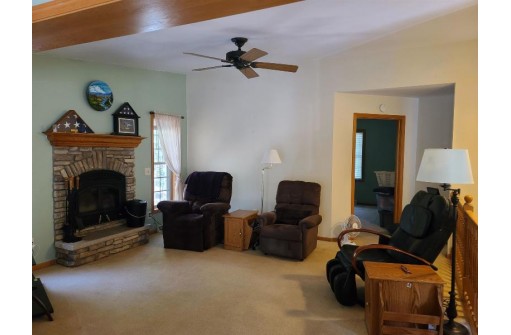 W3572 Johns Way, Mauston, WI 53948