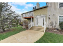 2 Captains Ct 3, Madison, WI 53719