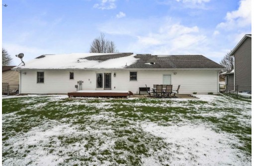 1014 Monteray Ln, Waunakee, WI 53597