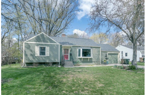 1414 Winslow Ln, Madison, WI 53711