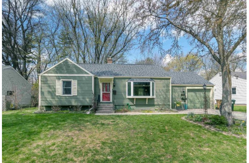 1414 Winslow Ln, Madison, WI 53711