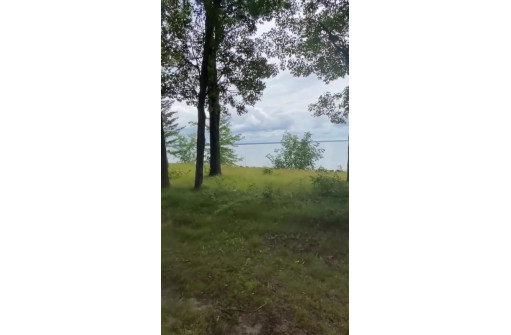 W5221 Southview Dr, Necedah, WI 54646