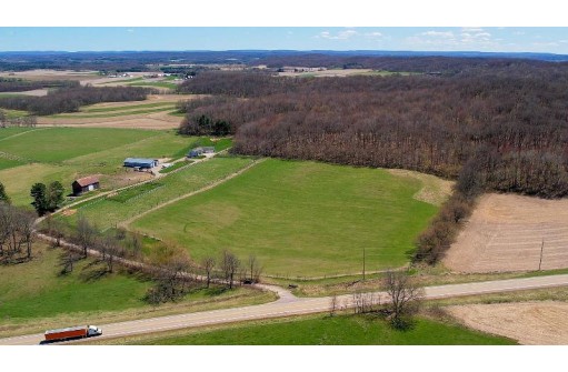 62 AC County Road H, Reedsburg, WI 53959