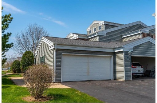 5422 Patriot Dr, Madison, WI 53718