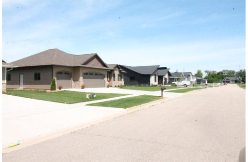 3828 White Pine Drive, Janesville, WI 53545