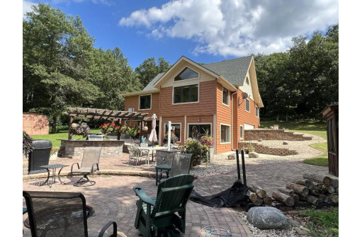 48530 Enke Lane, Gays Mills, WI 54631