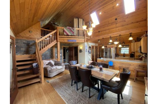 48530 Enke Lane, Gays Mills, WI 54631